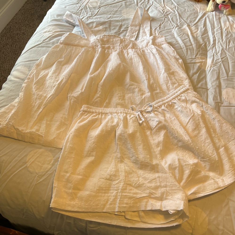 Piyama White pin dot set